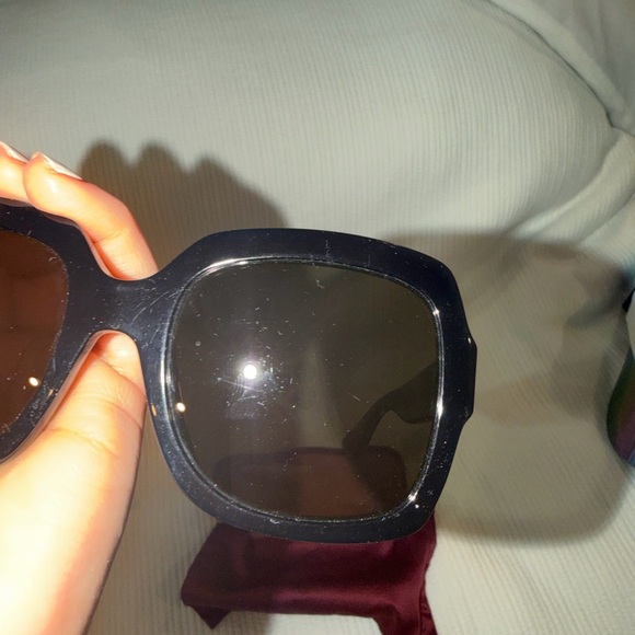 Gucci Women\'s Black Sunglasses with Case main image 6